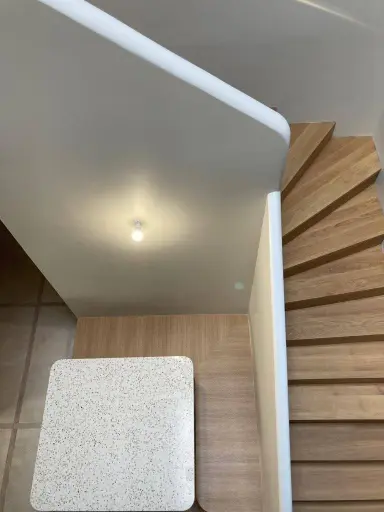 Création d’un escalier en bois sur mesure